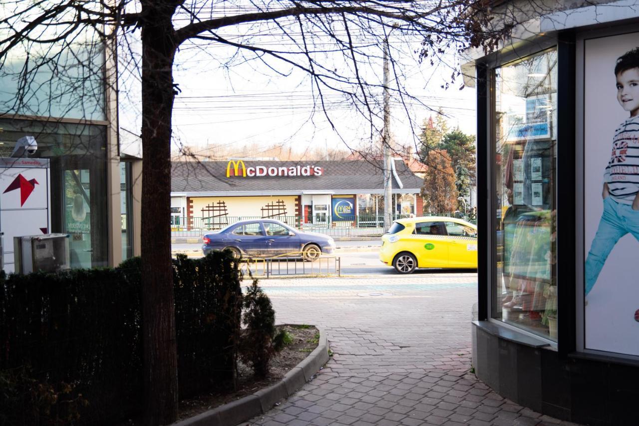 Ultracentral Golden Apartament 1 Szucsáva Kültér fotó
